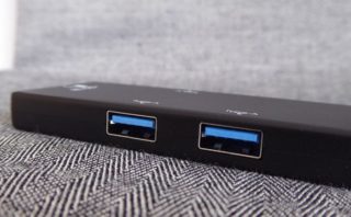 ナカバヤシ Digio2 USB3.0 コンボハブ COM-3SD013BKのUSB-A差し込み口