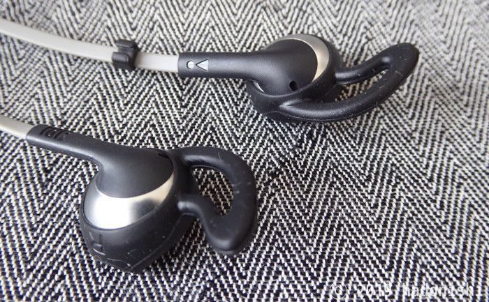 JBL Bluetoothイヤホン TUNE205BT に EarPods用 シリコン角付きイヤホンパッドを取り付けたらいい具合になったのサムネイル